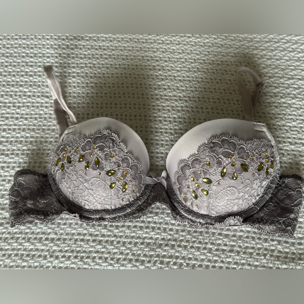 Victoria's Secret bedazzled bra (Dream Angels Collection)